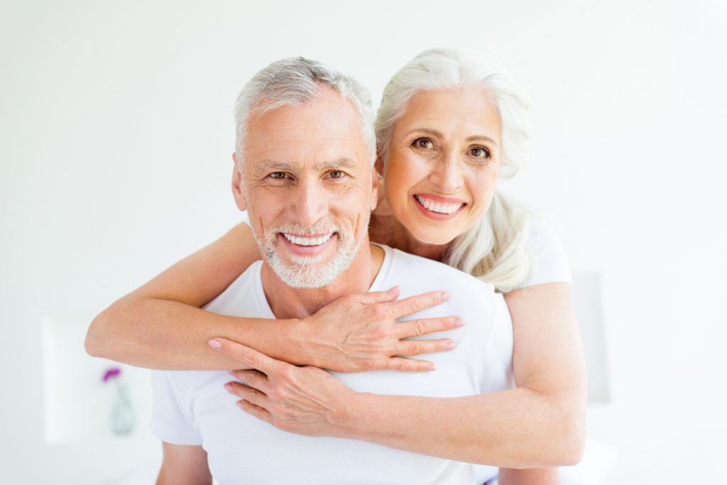 Comparing Dental Implants, Dental Bridges and Dentures